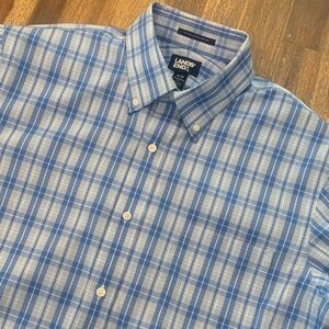 Lands’ End dress shirt. Mens 16-33 traditional fit.